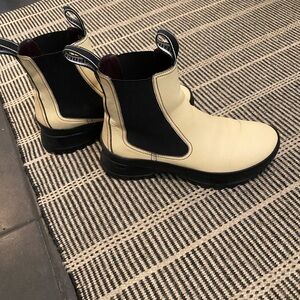 Labucq Suba Cream and Black Ankle Boots Size 38